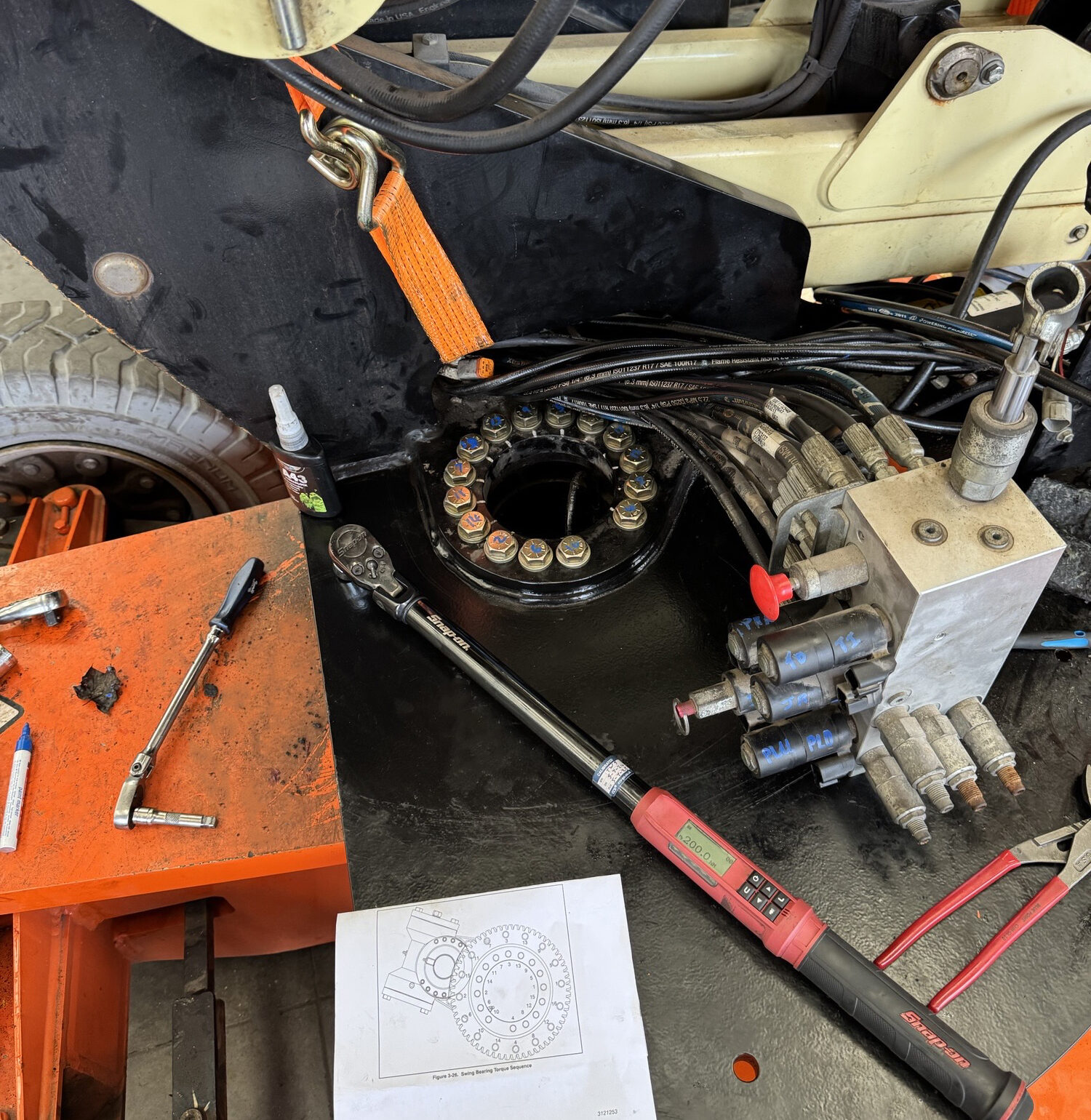 JLG E300 Slew Gear Replacement